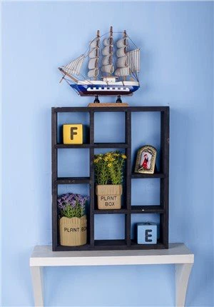 Puinen säilytyksen järjestäjähyllyhylly